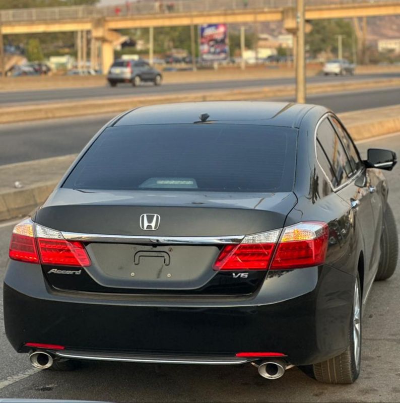 Thumbnail 2 of 2015 Honda Accord EX-L